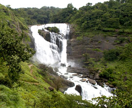mallalli-falls tourist-attractions near madikeri